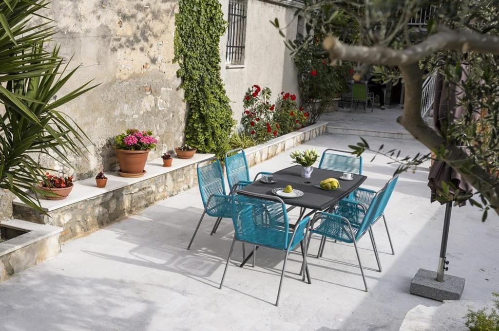Diocletian Garden Centar Apartment Сплит Екстериор снимка